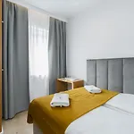 شقة Niedzialkowskiego 25 Stary Browar Center By Renters Prestige *