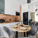 Niedzialkowskiego 25 Stary Browar Center By Renters Prestige شقة بوزنان
