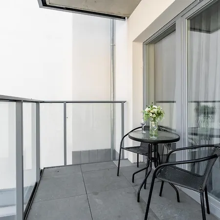 Niedzialkowskiego 25 Stary Browar Center By Renters Prestige * Poznan