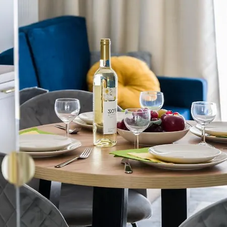 Daire Niedzialkowskiego 25 Stary Browar Center By Renters Prestige Poznan